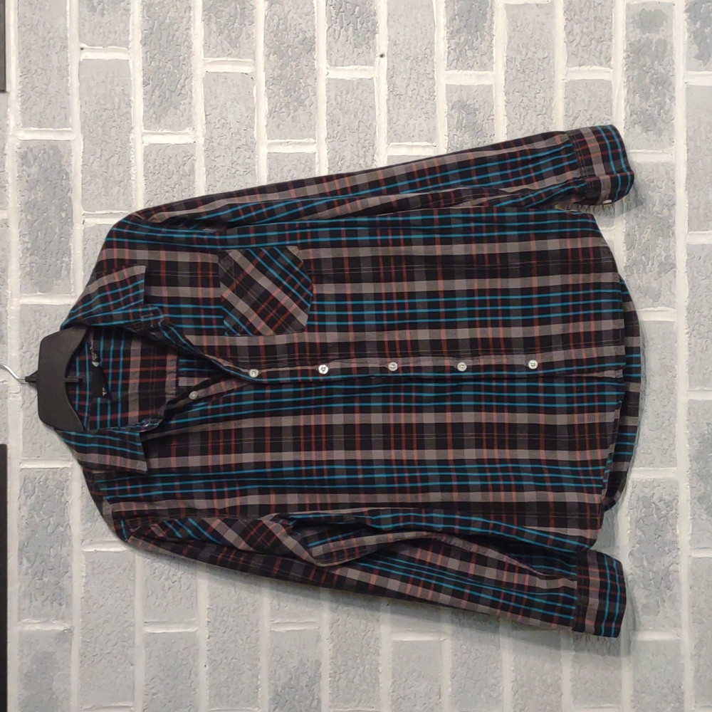 FREE w/ Bundle Vurt 100% Cotton Grey, Blue and Red Plaid Button Down Size Medium